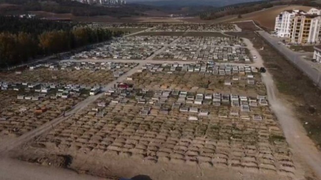 Bursa’nın en büyük kent mezarlığı doldu