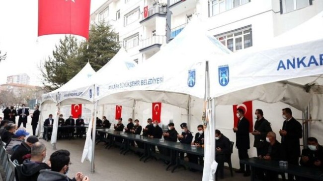 Bakan Hulusi Akar ve TSK komuta kademesi Bitlis şehitlerinin ailelerini ziyaret etti