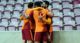 Galatasaray Konyaspor karşısında maçın son bölümünde güldü