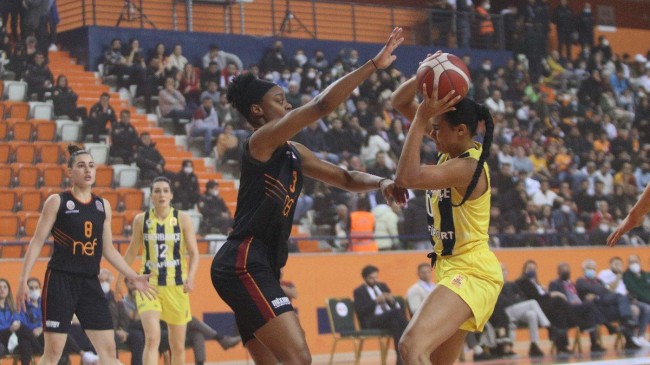 Kadınlar Türkiye Kupası: Fenerbahçe Safiport: 74 – Galatasaray: 68