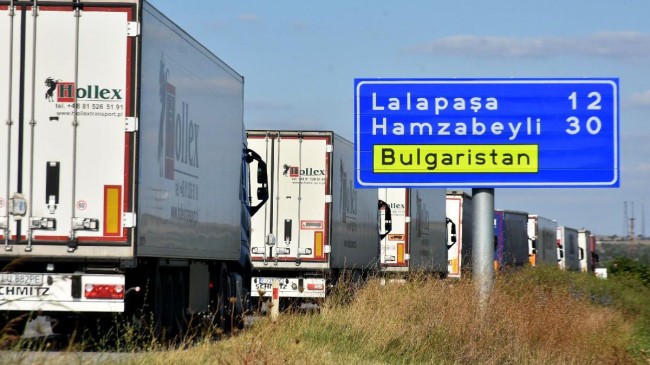 Bulgaristan sınır kapısında TIR kuyruğu 33 kilometreye çıktı